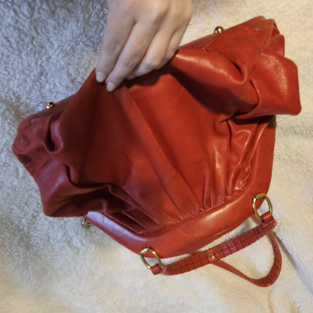 Dior Red Leather Handbag W Snake Clasp - Picture 2 of 11